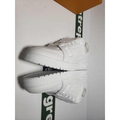 Replica Louis Vuitton Trainer White 02