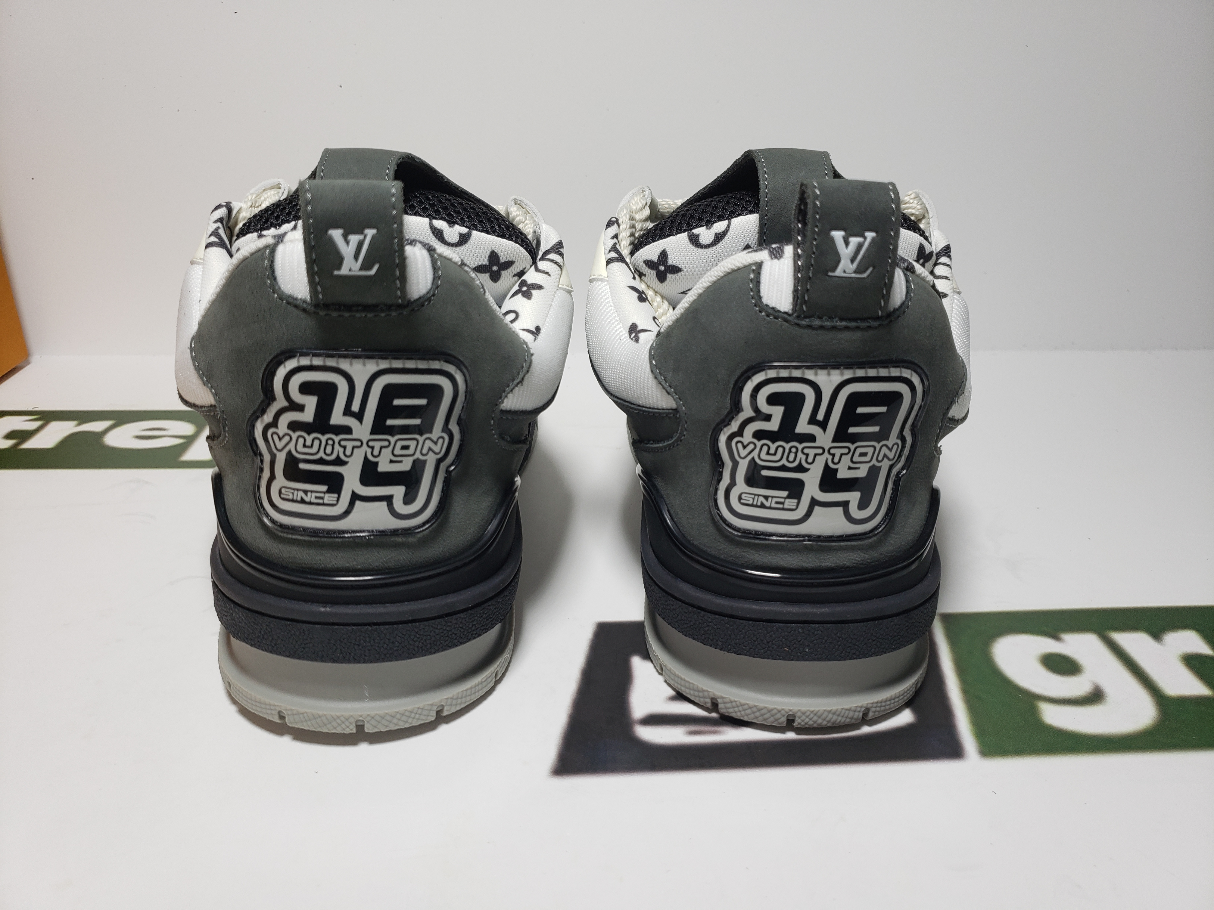 Replica Louis Vuitton LV Skate Sneaker Grey White