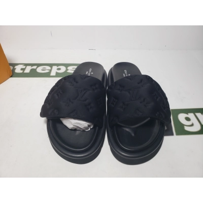 Replica LOUIS VUITTON Pool Pillow Comfort Black relief 02