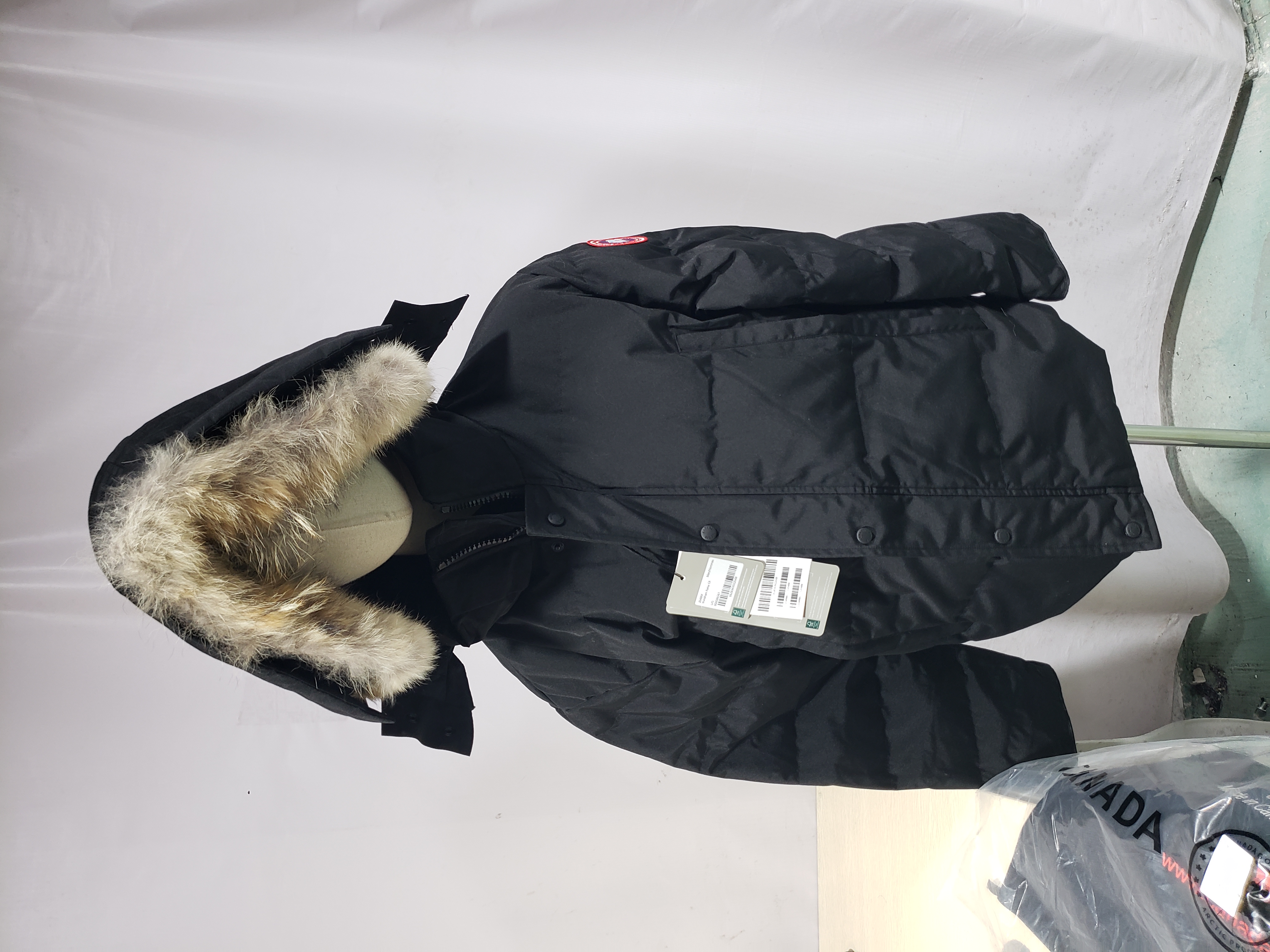 Replica Canada Goose Wyndham Parka Black Down Jacket