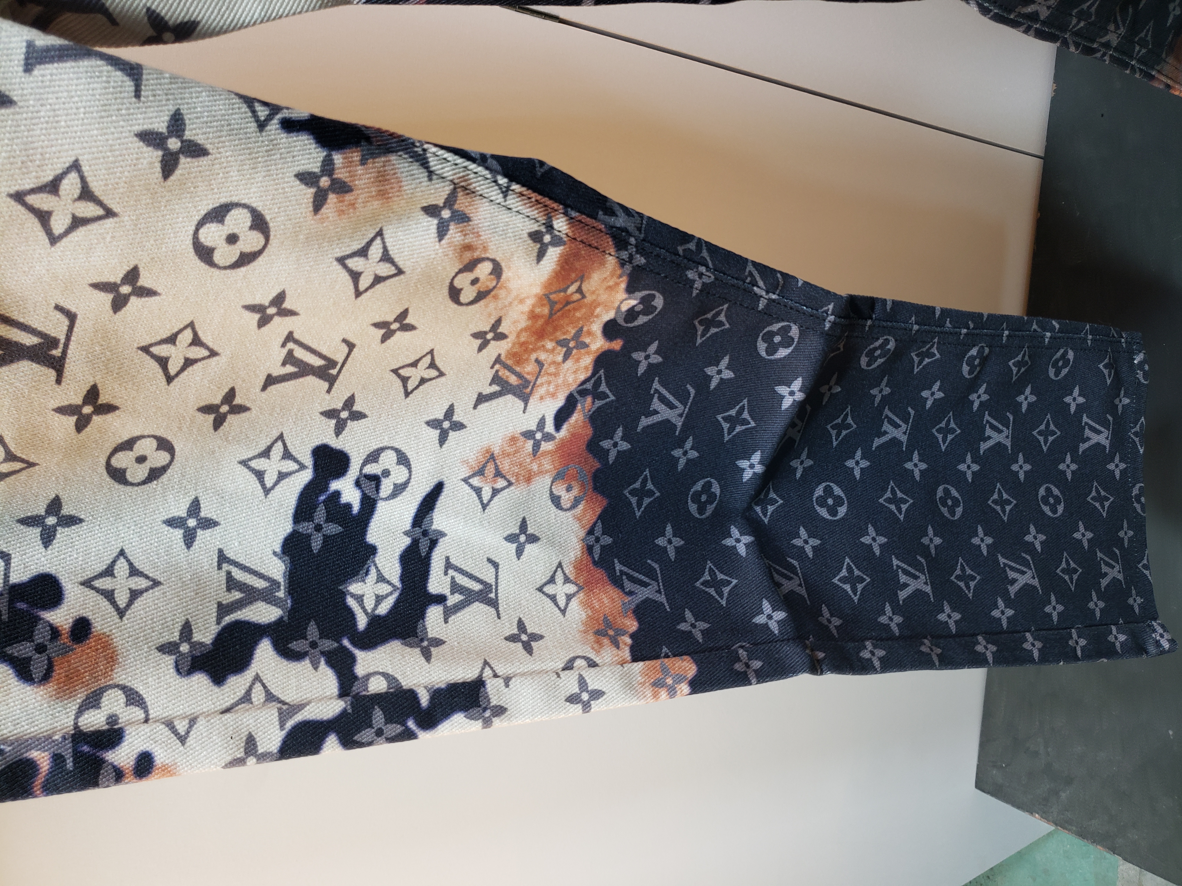 Louis Vuitton fire cloud mixed dye Jeans