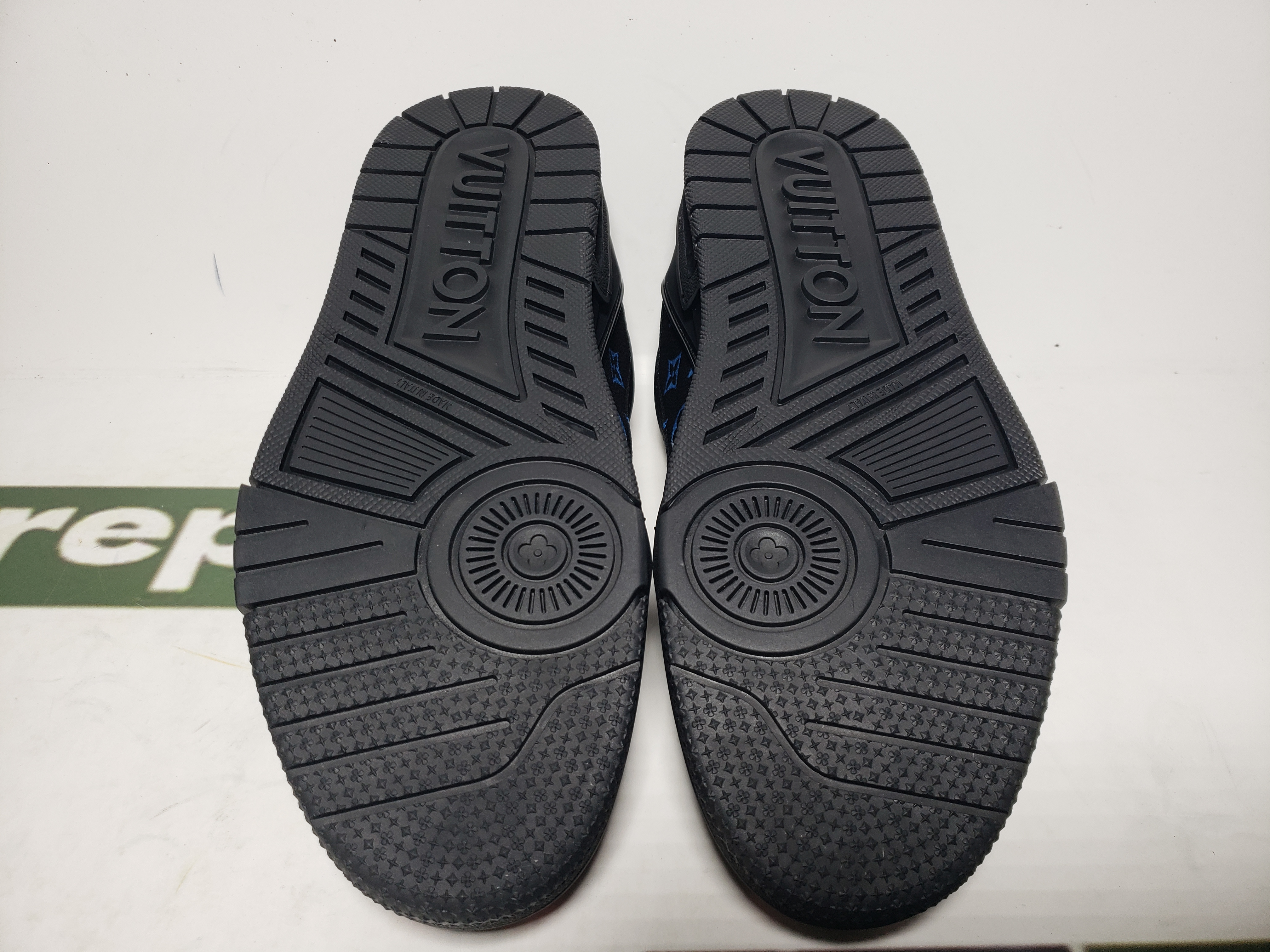 Louis Vuitton Lv Trainer Monogramm Black Multi