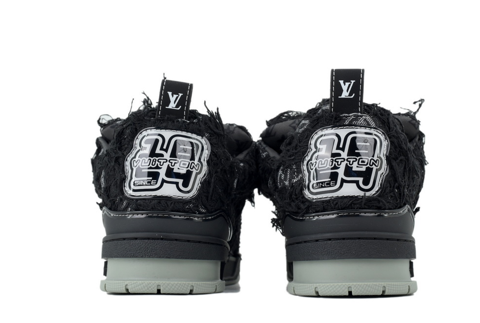 Replica LOUIS VUITTON Plum Blossom Drill in Black