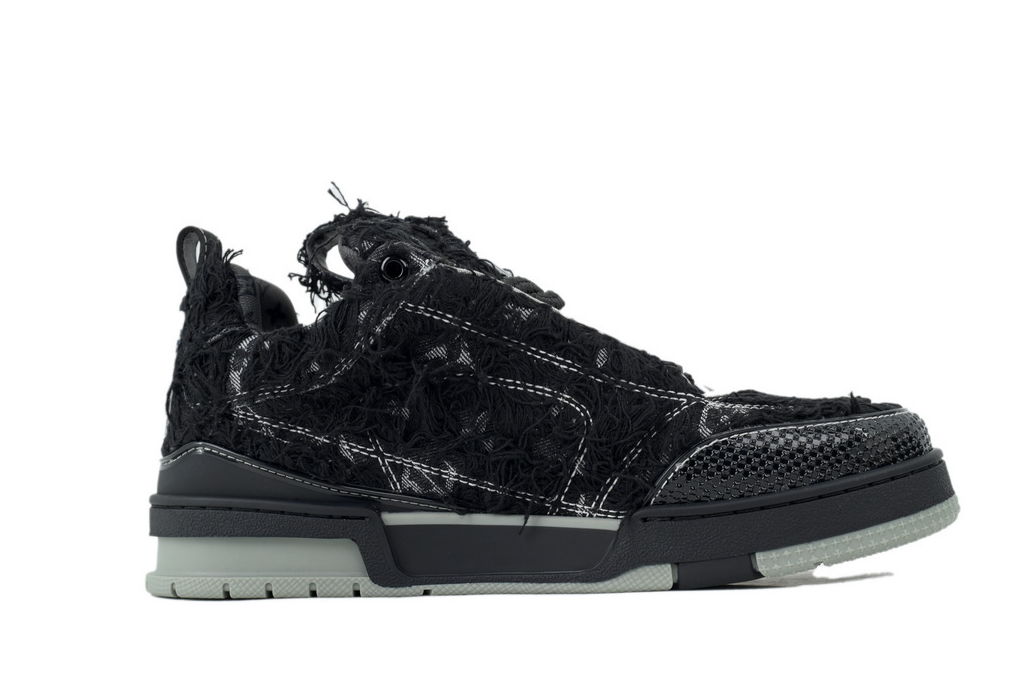 Replica LOUIS VUITTON Plum Blossom Drill in Black