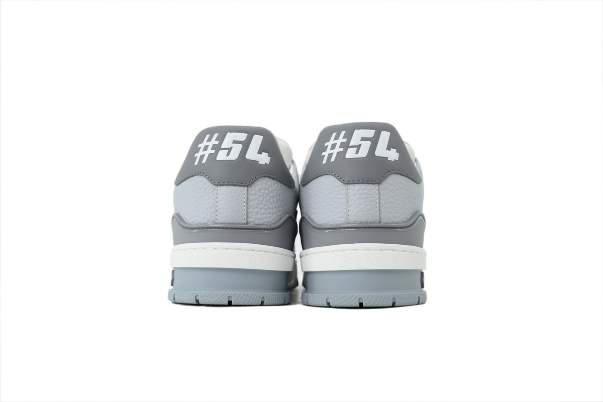 Replica Louis Vuitton Sneakers Gray