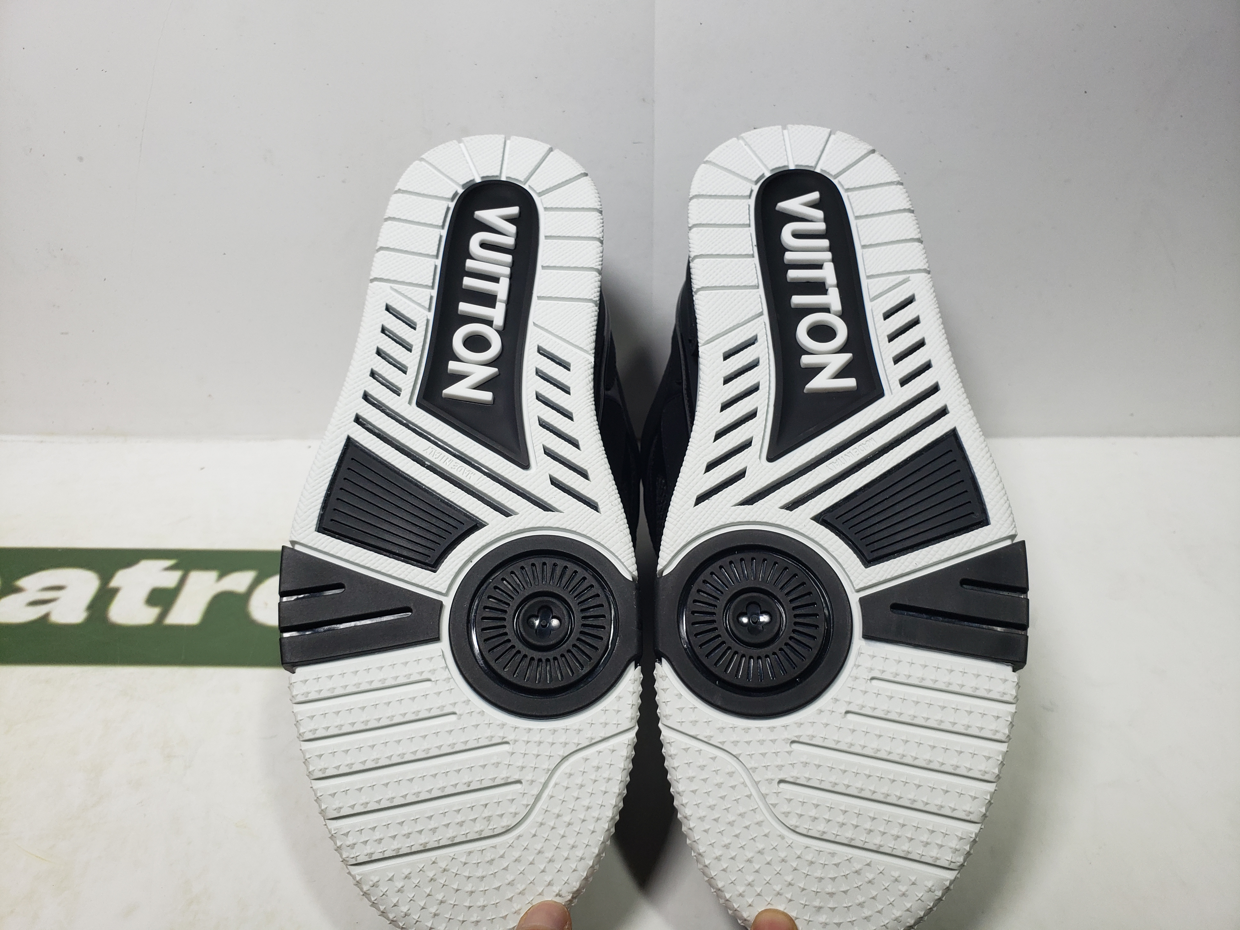Replica Louis Vuitton Leather lace up Fashionable Board Shoes Black,51BCOLRB