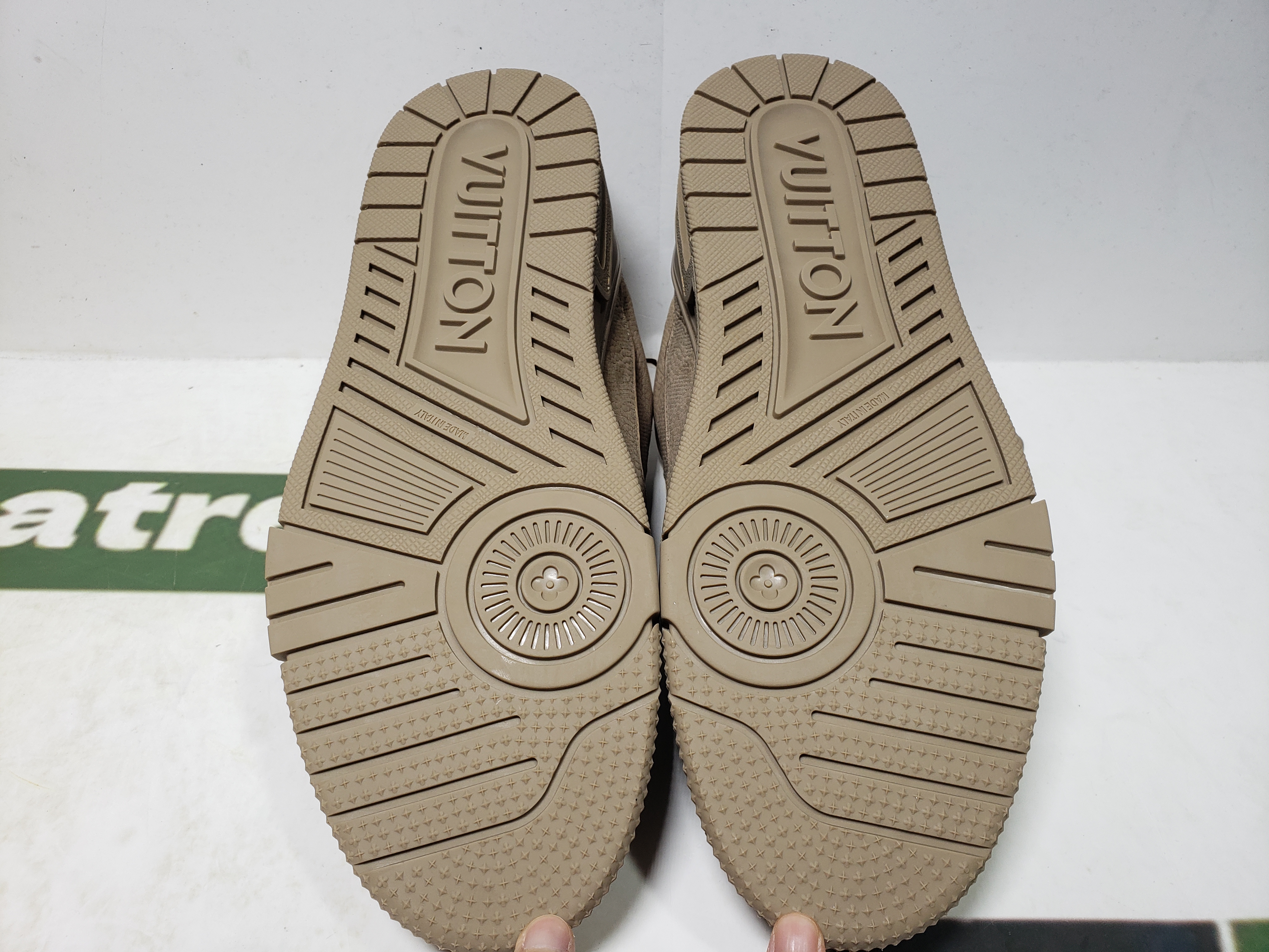 Replica Louis Vuitton Sneakers Brown 54
