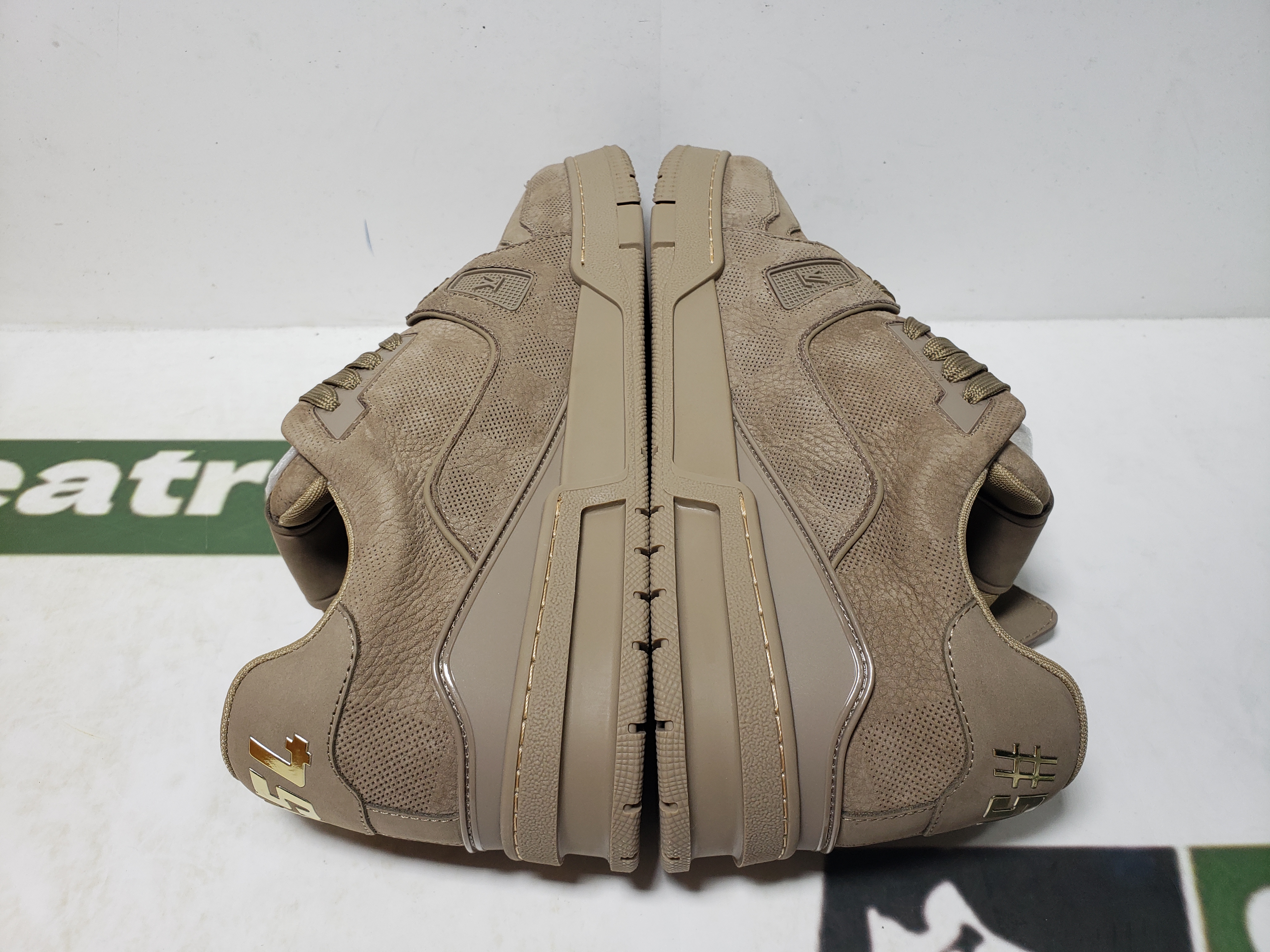 Replica Louis Vuitton Sneakers Brown 54