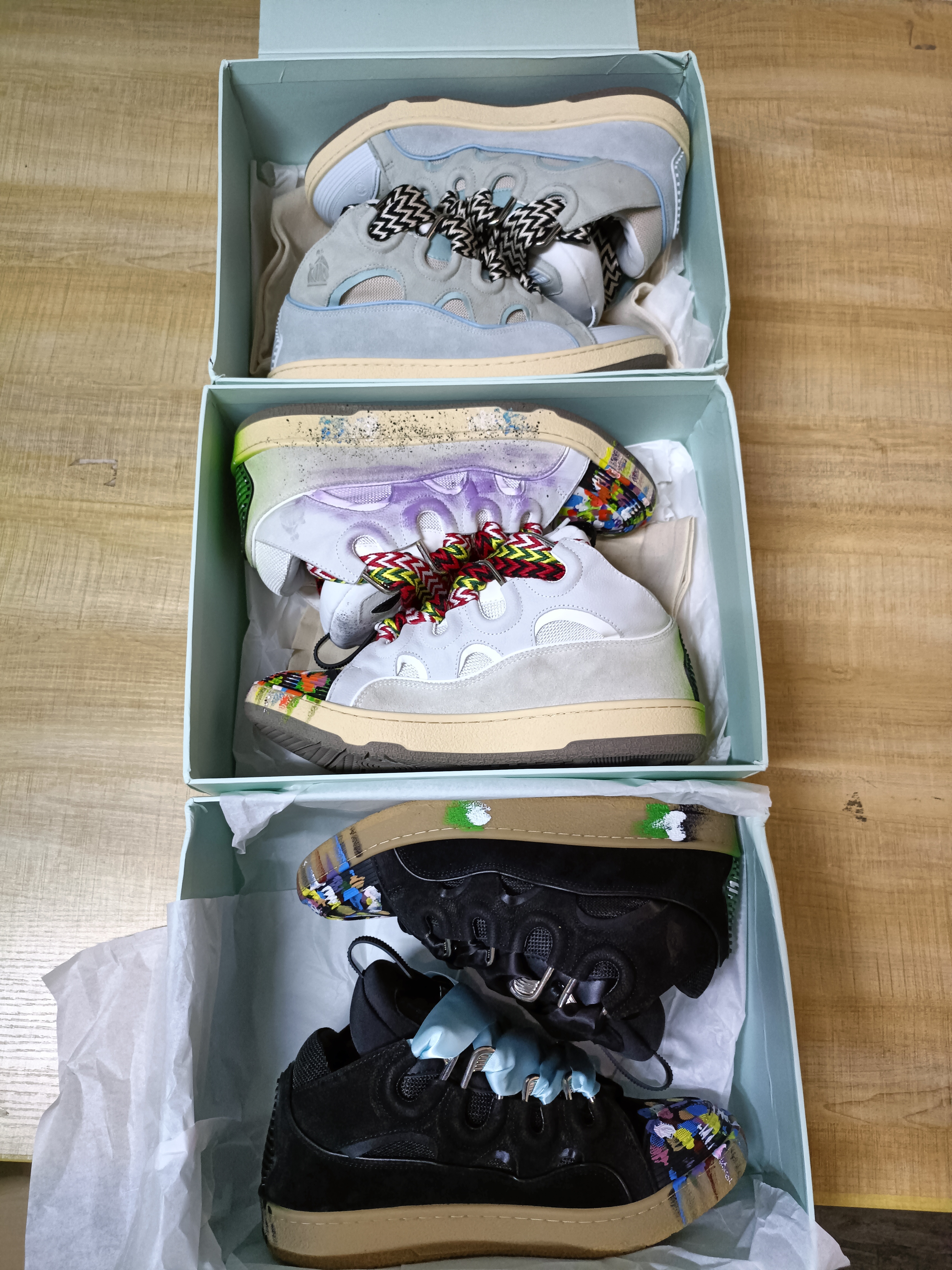 LANVIN White Blue review Toto