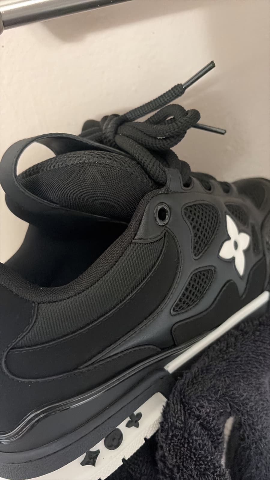 Replica Louis Vuitton Leather lace up Fashionable Board Shoes Black,51BCOLRB review customer