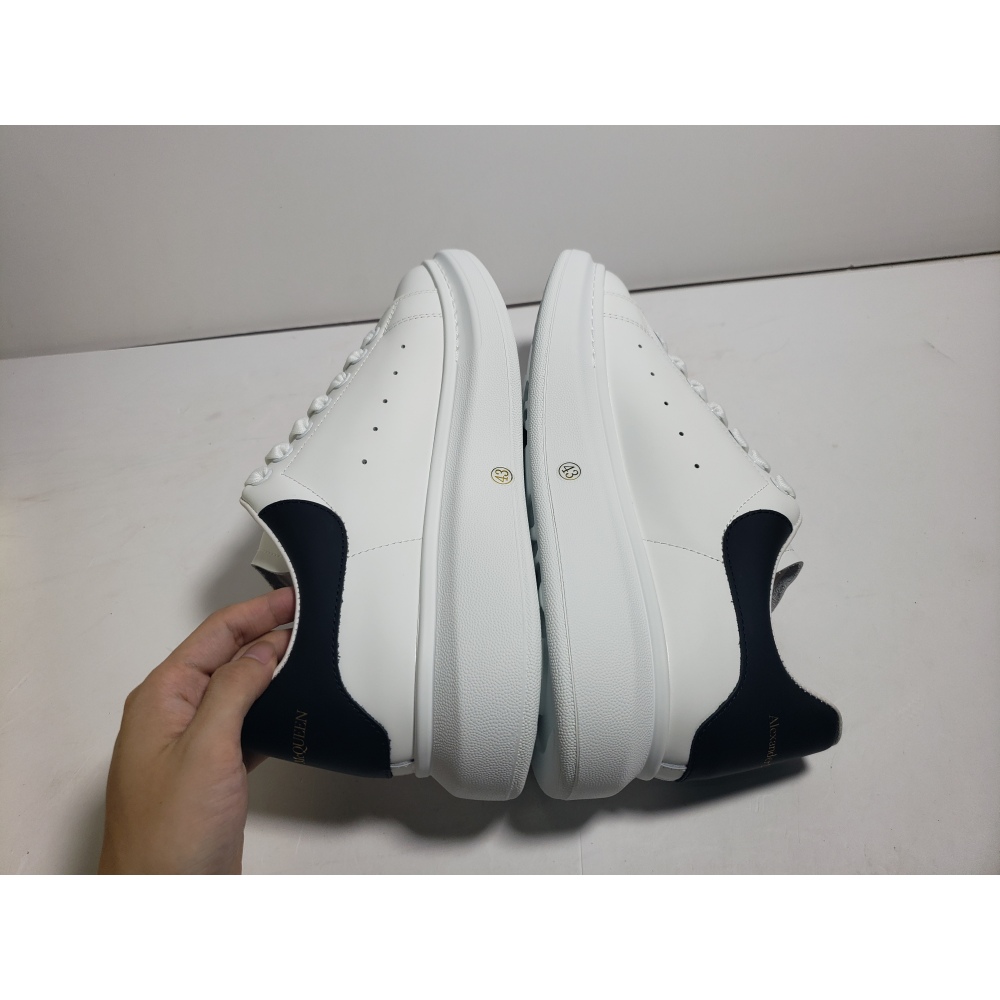 PKGoden Alexander McQueen Sneaker Dlack Skin