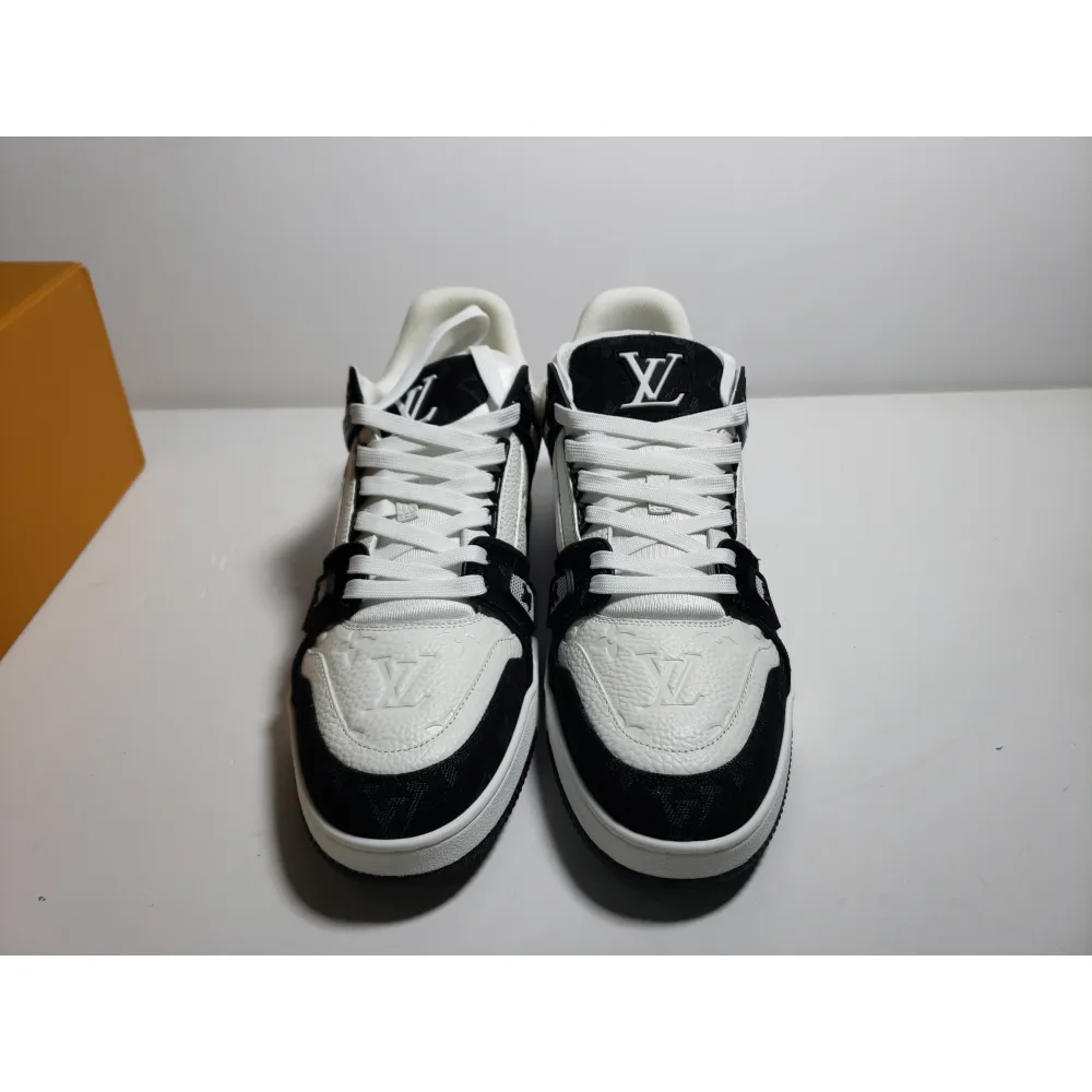 LJR Louis Vuitton Trainer Black And White Cloth Cover,VL1202