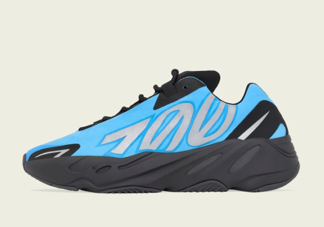 OG Yeezy Boost 700 MNVN Bright,GZ3079