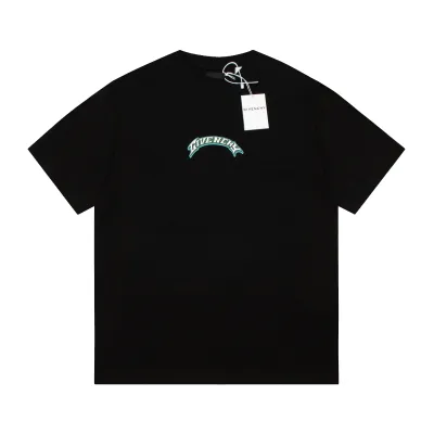 Givenchy-Year of the Dragon Double Color Block Short Sleeves T-Shirt 02