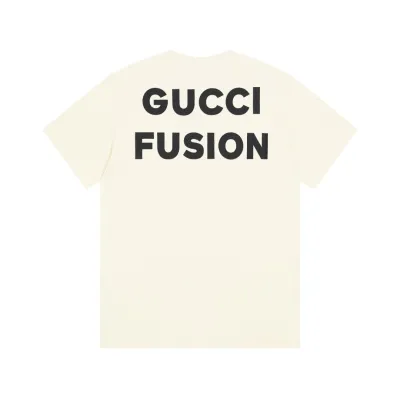 Gucci - Little Raccoon Short Sleeve Beige T-Shirt 02