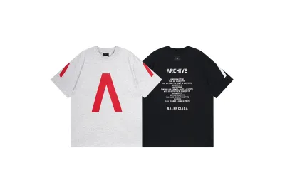 Balenciaga KT23101 T-shirt 01