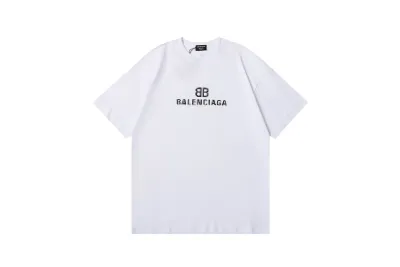 Balenciaga KT2313 T-shirt 02