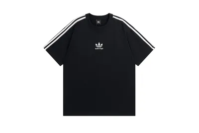 Balenciaga KT2341 T-shirt 02