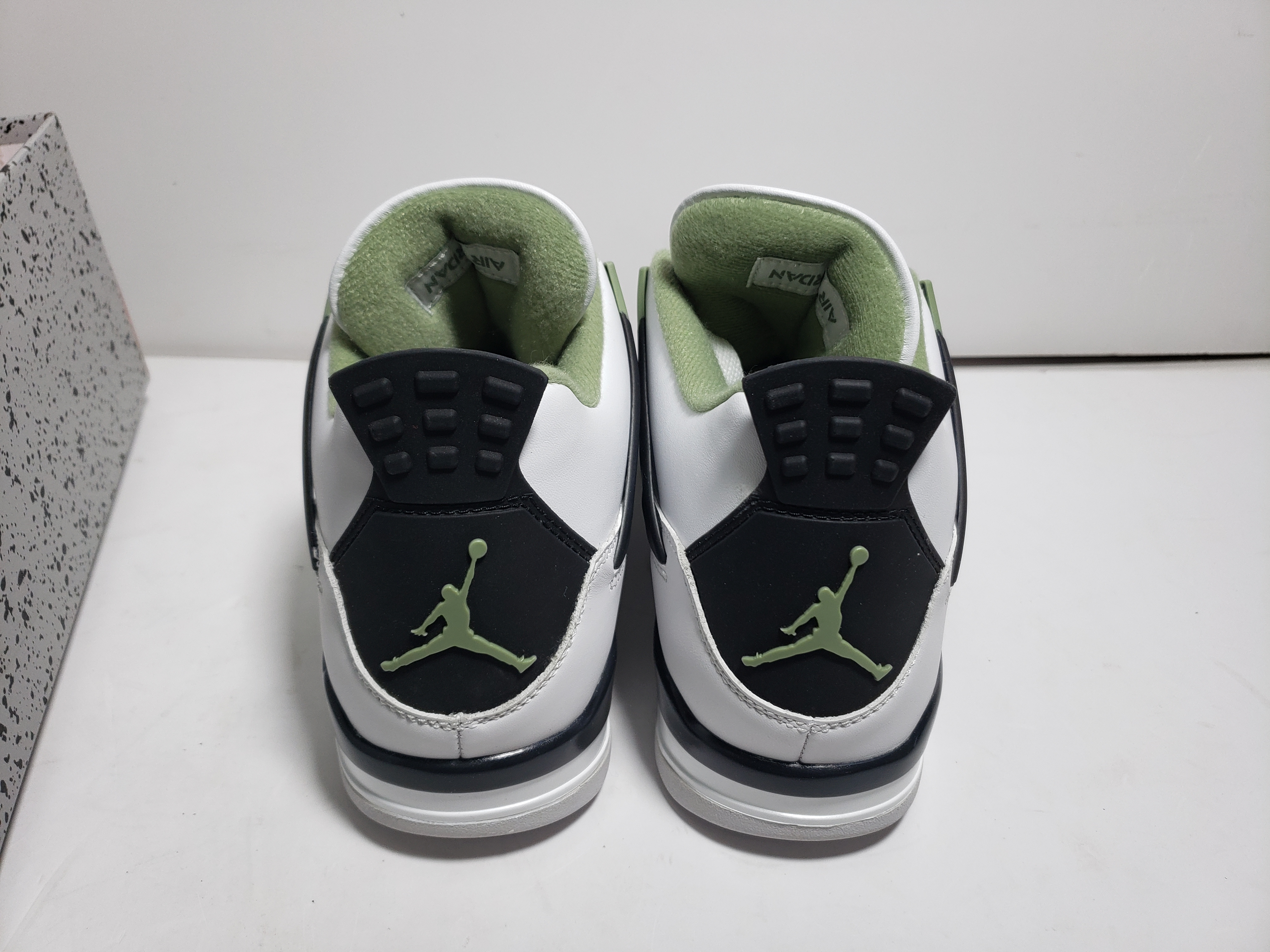 LJR Jordan 4 Retro Seafoam (W) AQ9129-103