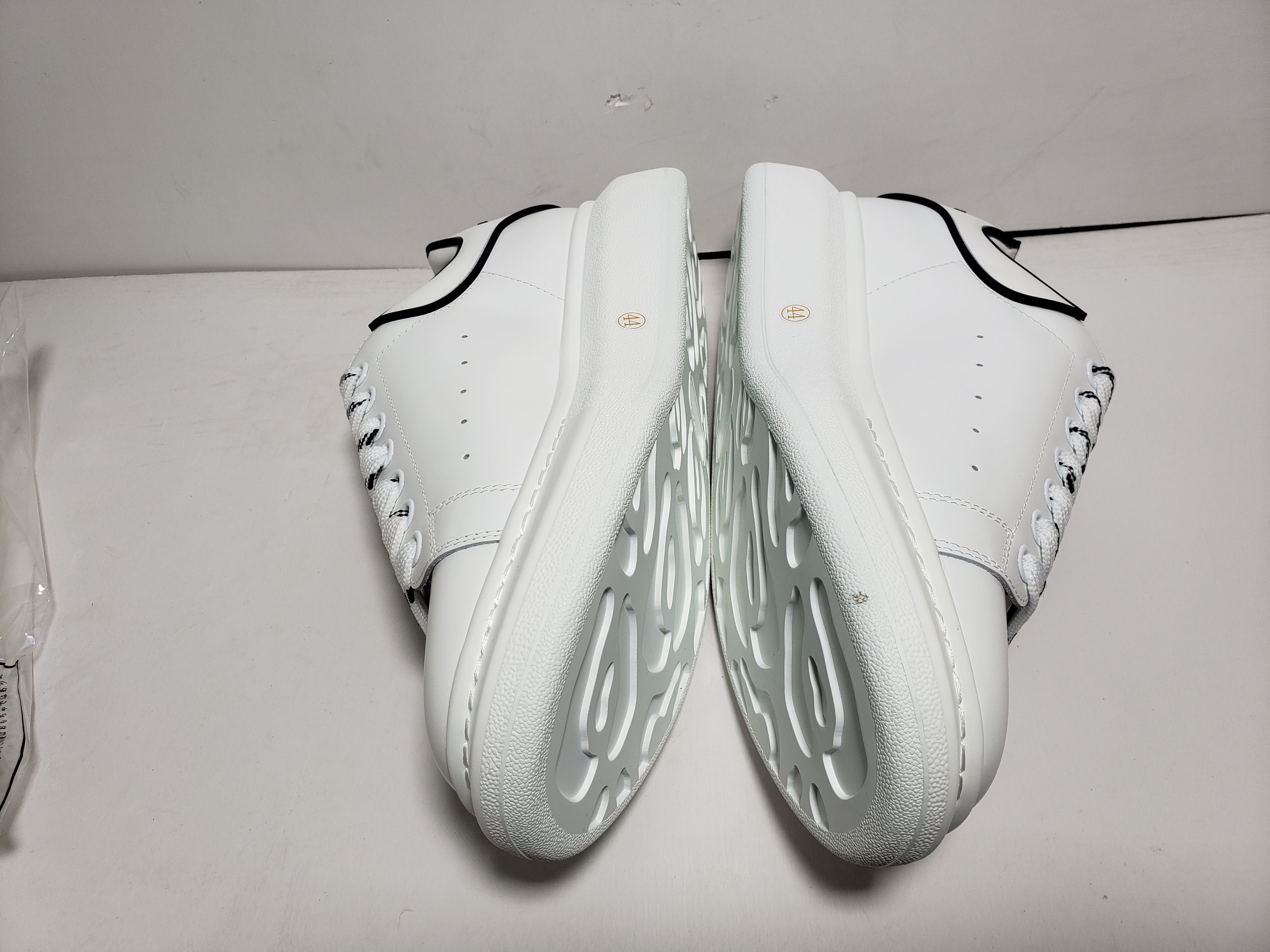 PKGoden Alexander McQueen Sneaker White Glue
