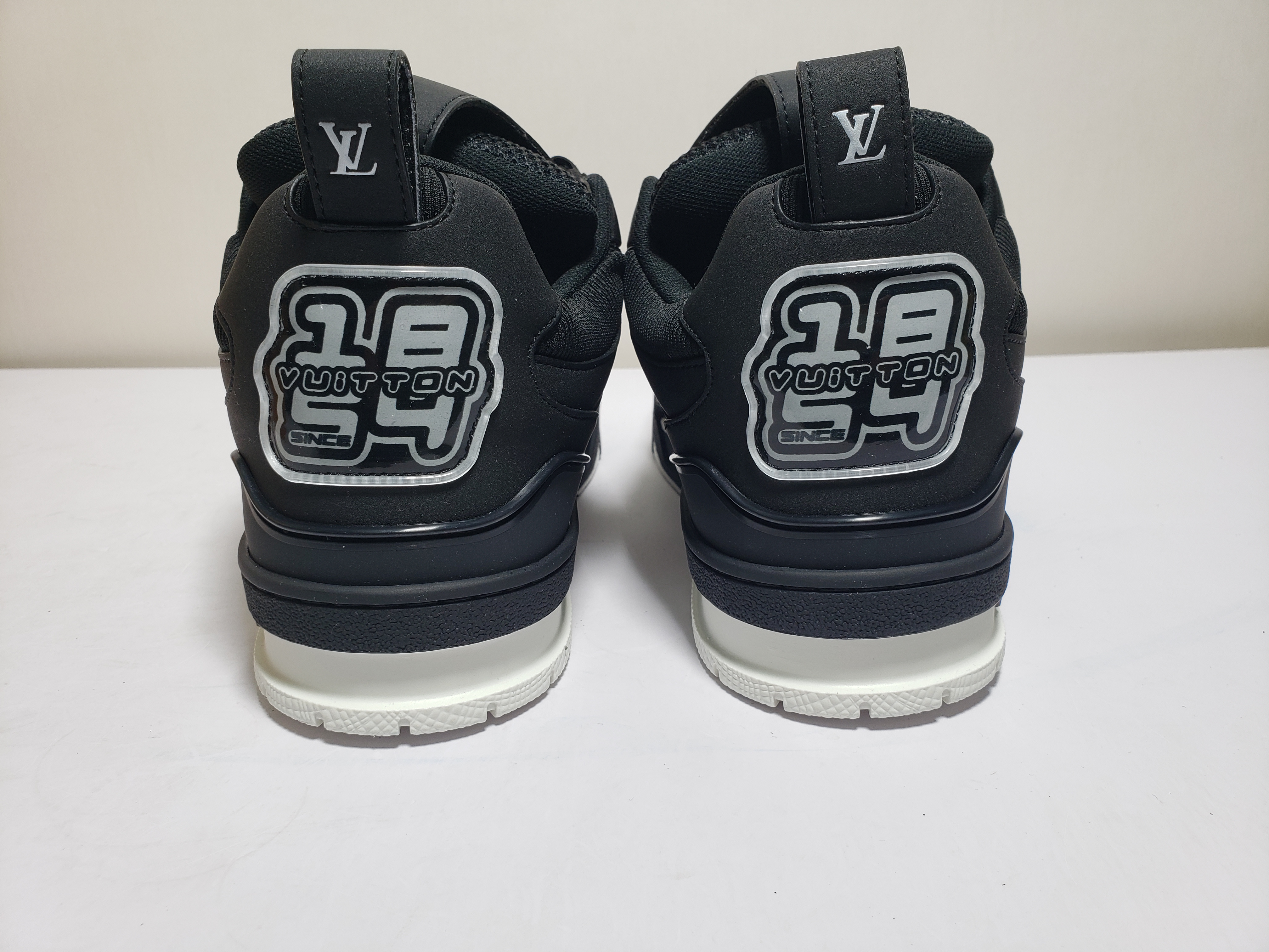 LJR Louis Vuitton Leather lace up Fashionable Board Shoes Black