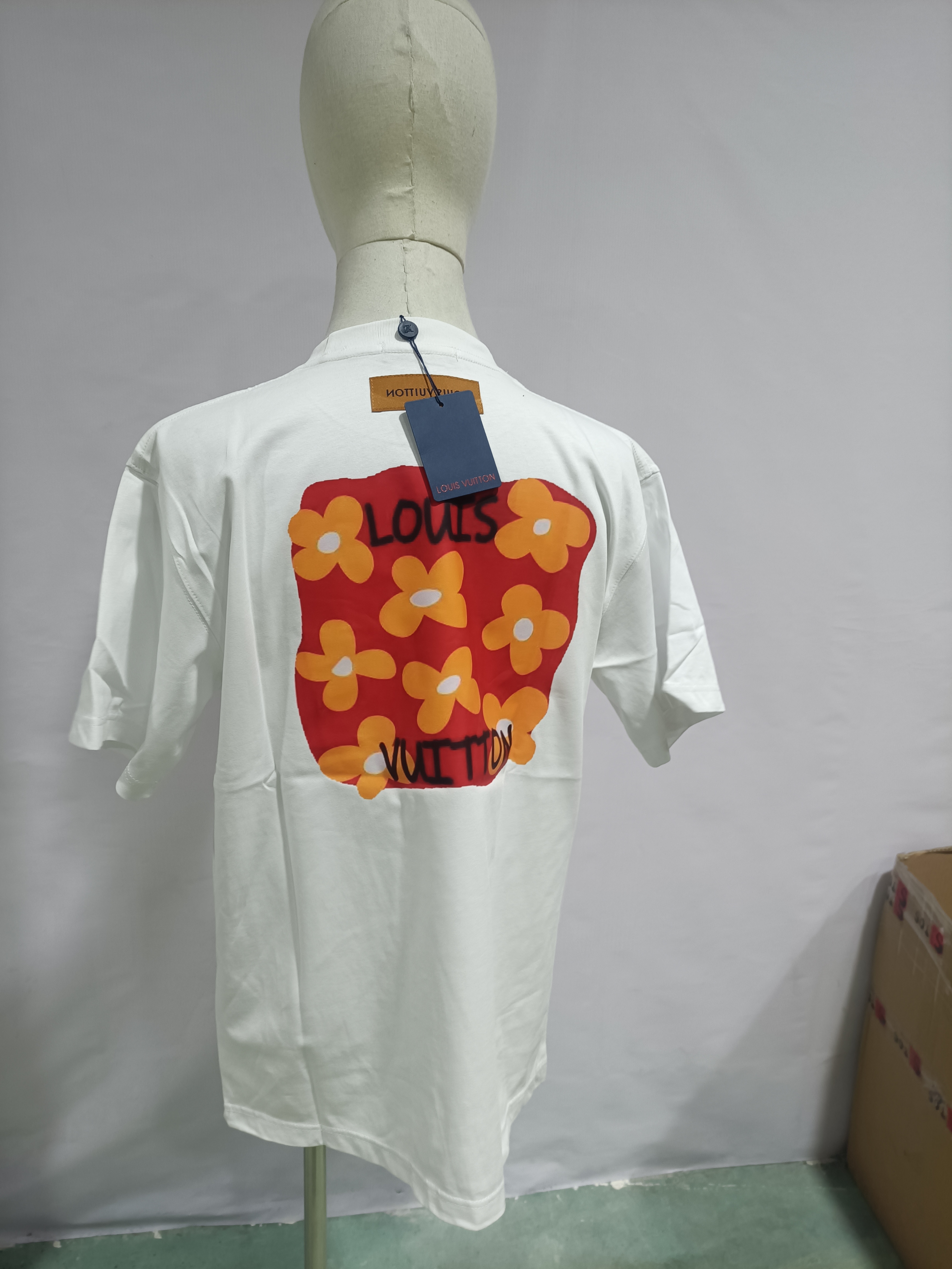 Louis Vuitton back flower print T-Shirts white