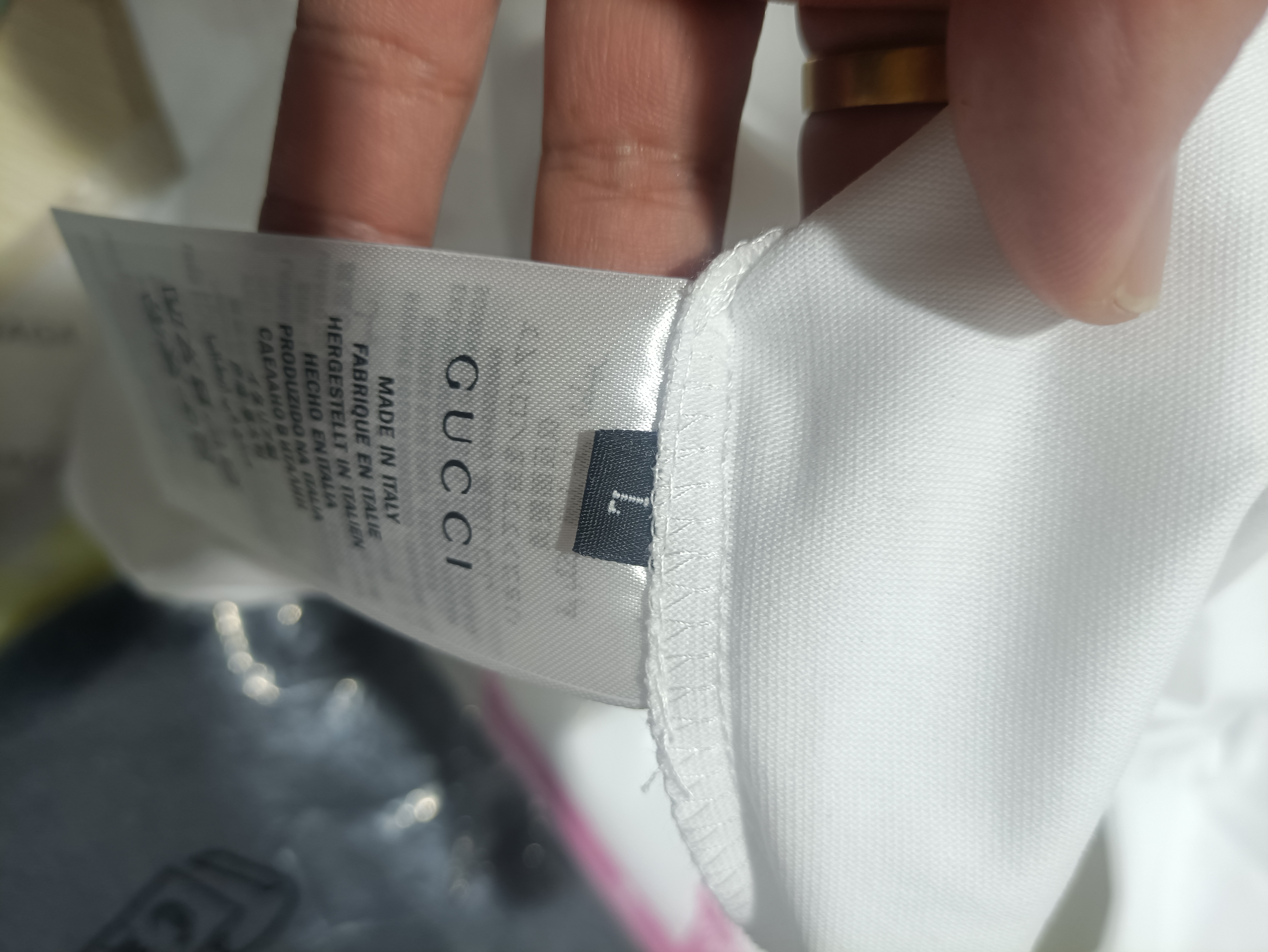 Gucci - Blue Logo Print Short Sleeve T-Shirt Beige