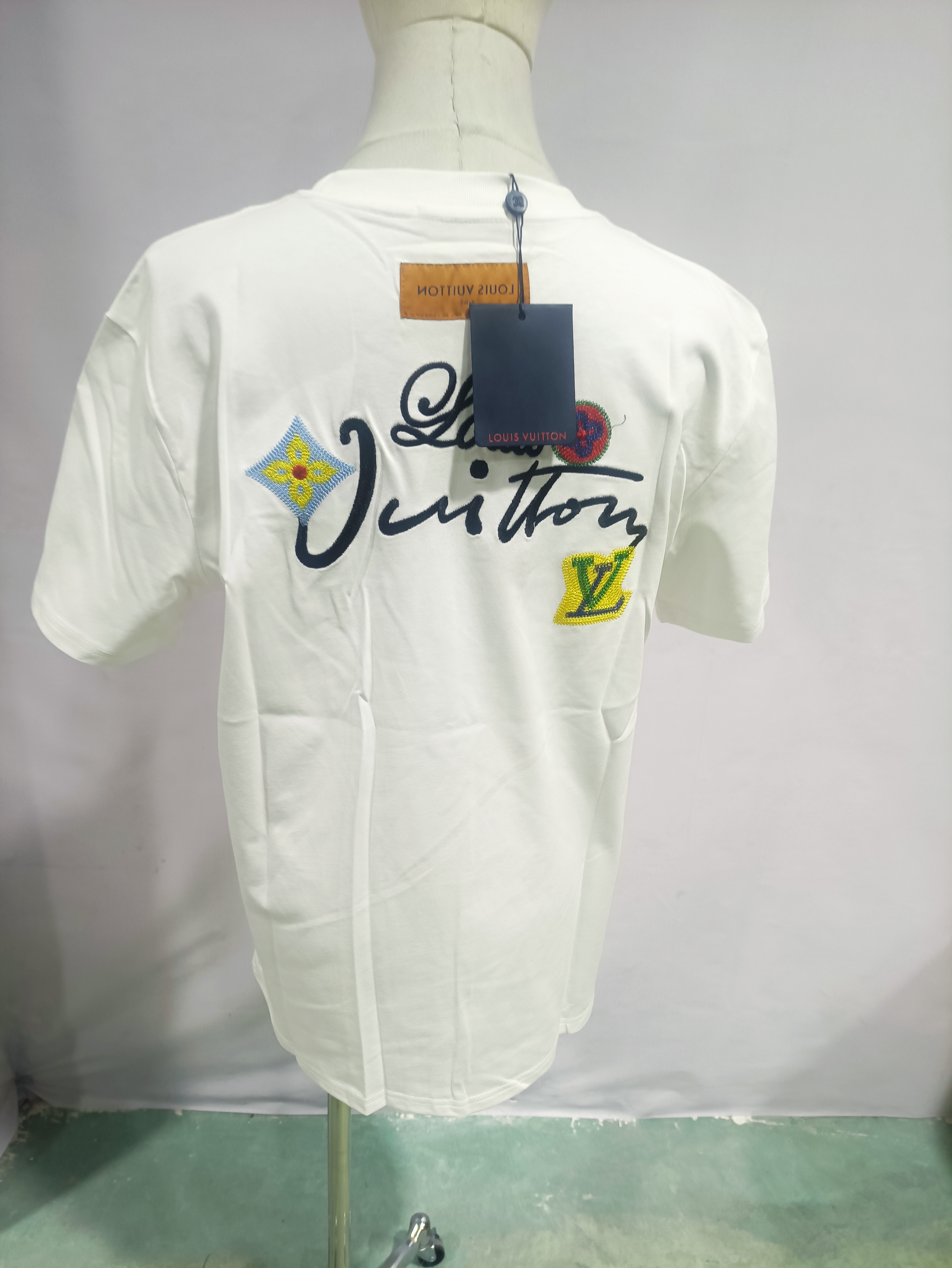 Louis Vuitton floral letter embroidered T-Shirts white