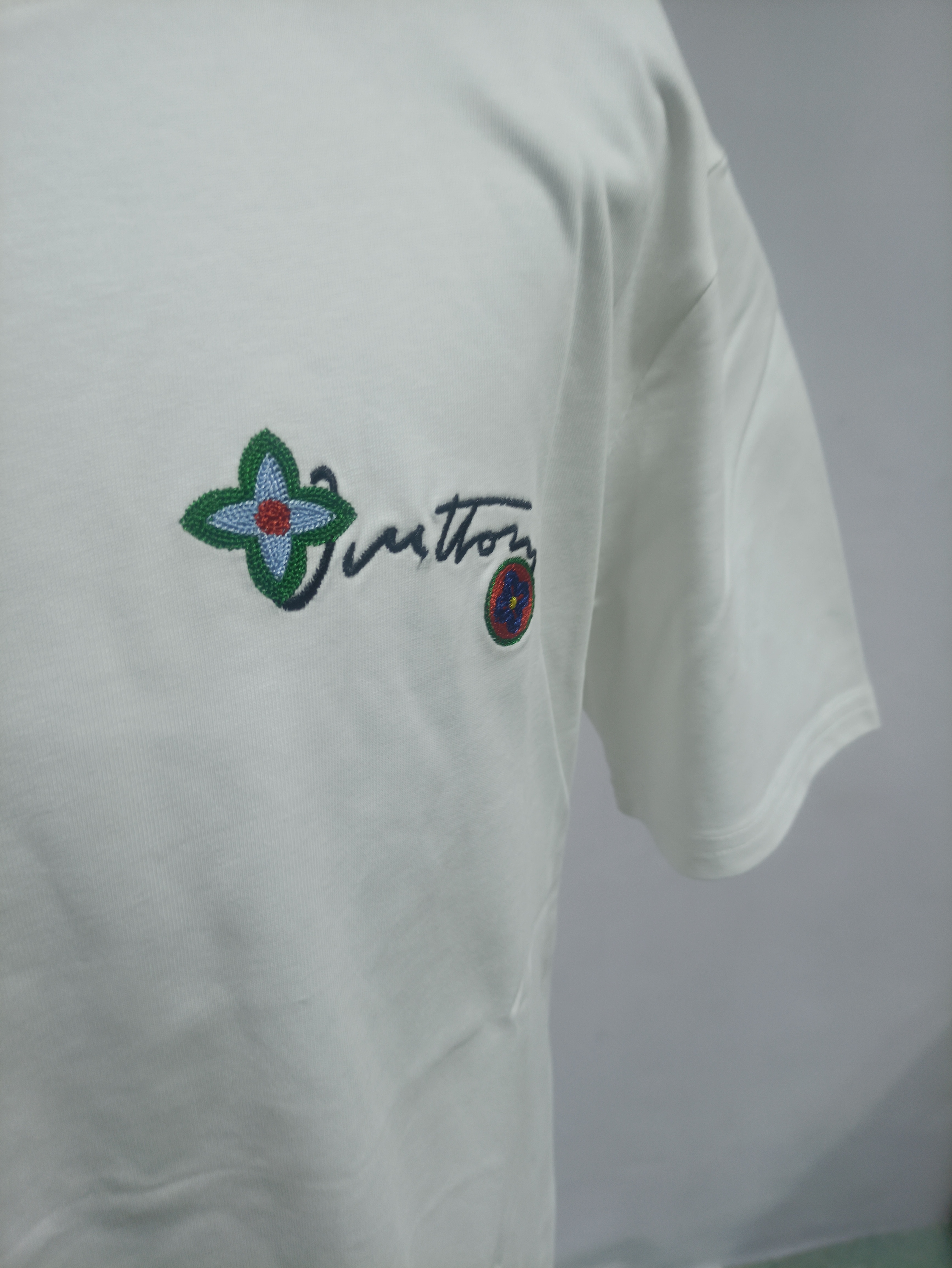 Louis Vuitton floral letter embroidered T-Shirts white
