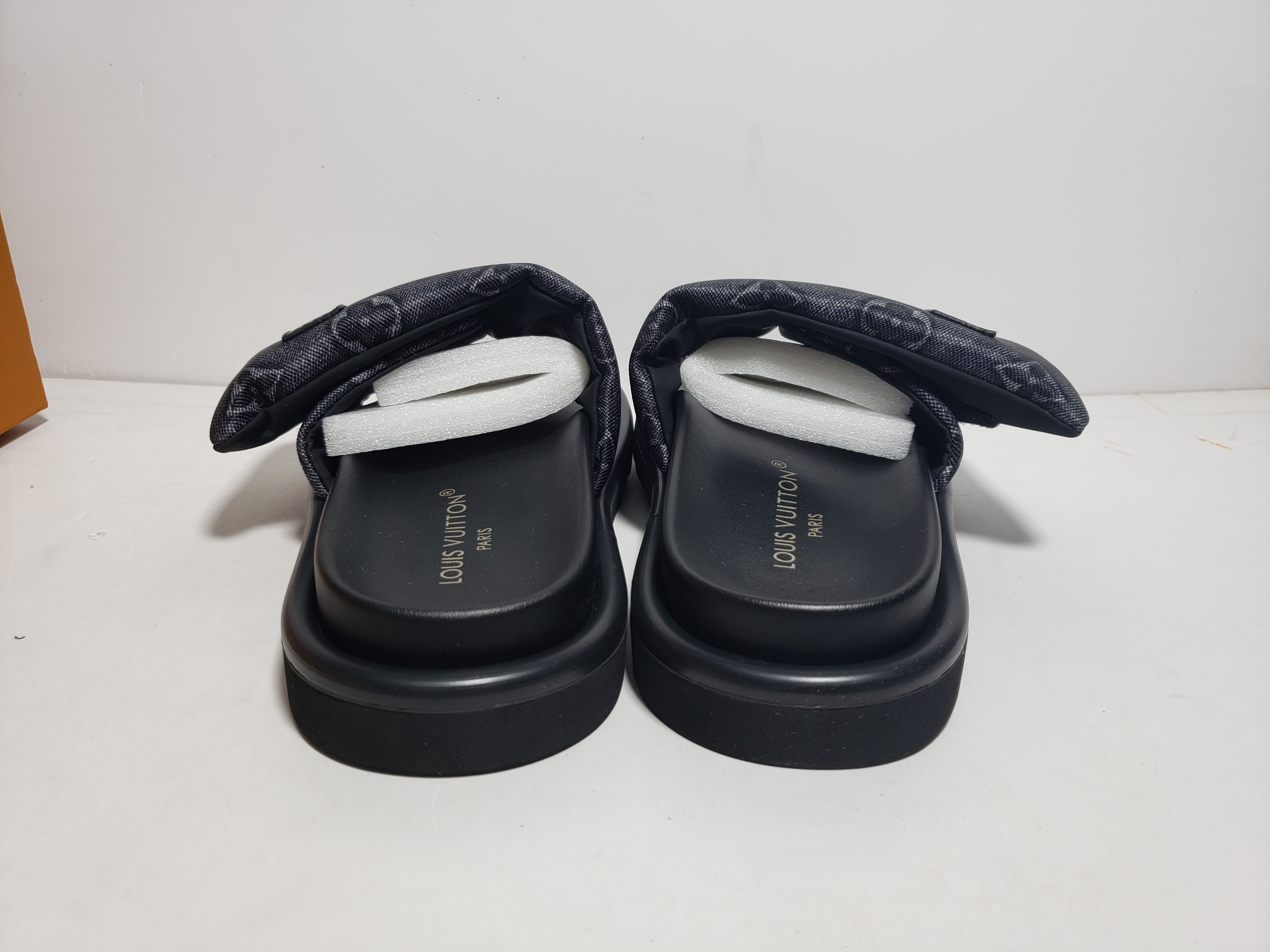 LJR LOUIS VUITTON Pool Pillow Black Label Cowboy