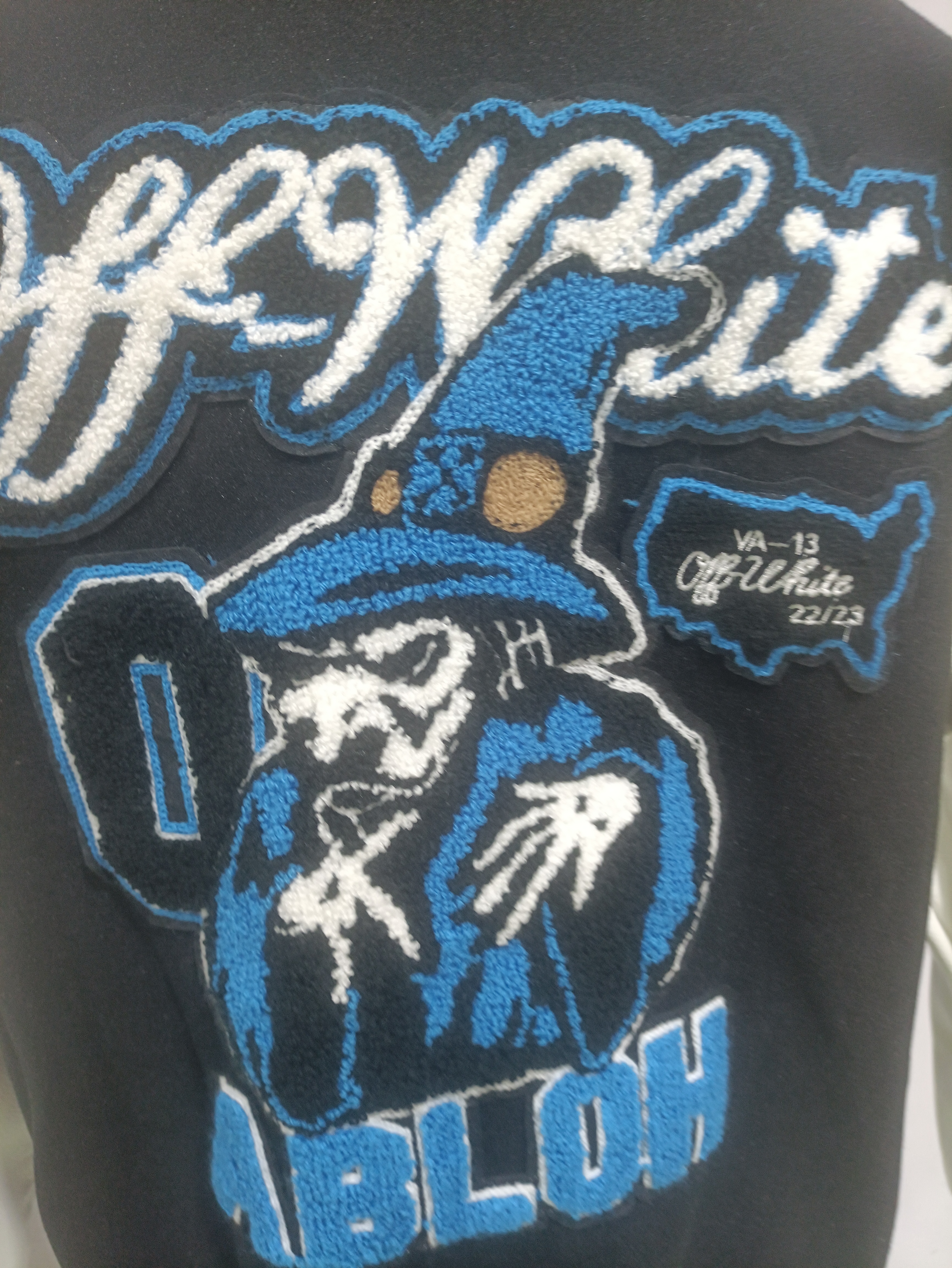 Off White Jacket Heavy Industry Embroidery with Cotton Clip，S008