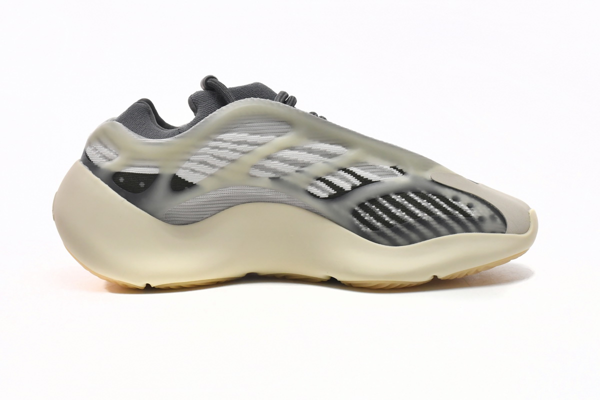 Yeezy 700 V3 Fade Salt Replica,ID1674