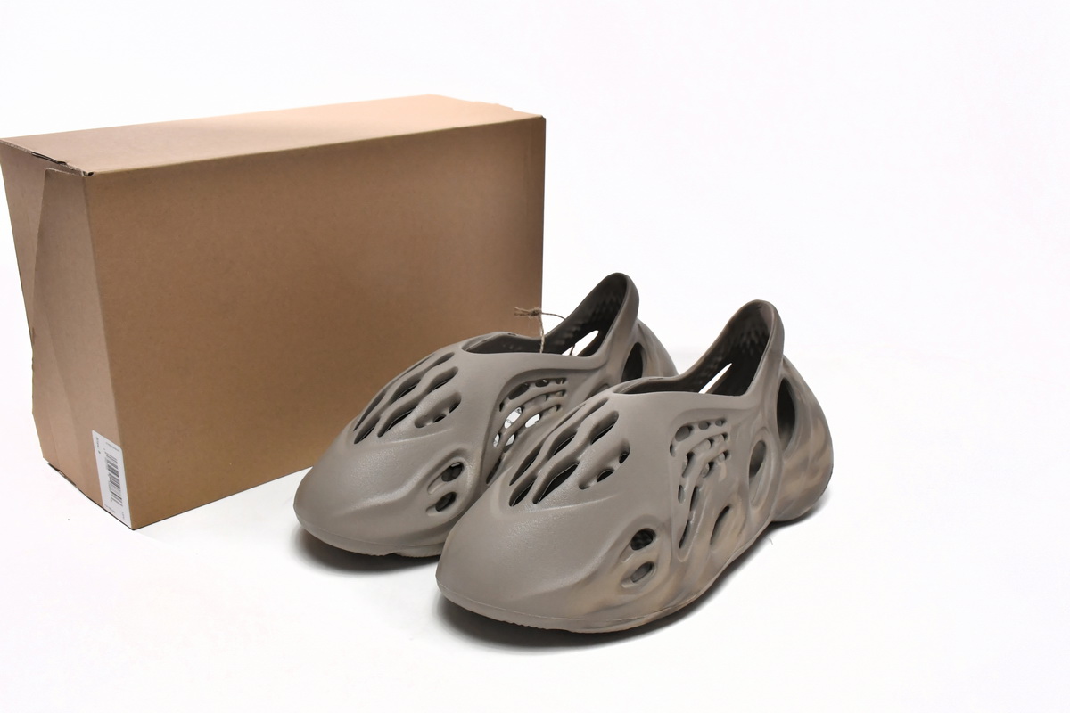 Yeezy Foam RNNR Stone Sage Replica, GX4472