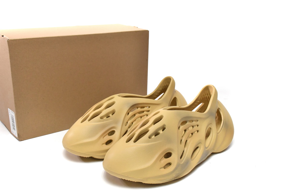 Yeezy Foam RNR Desert Sand Replica,GV6843