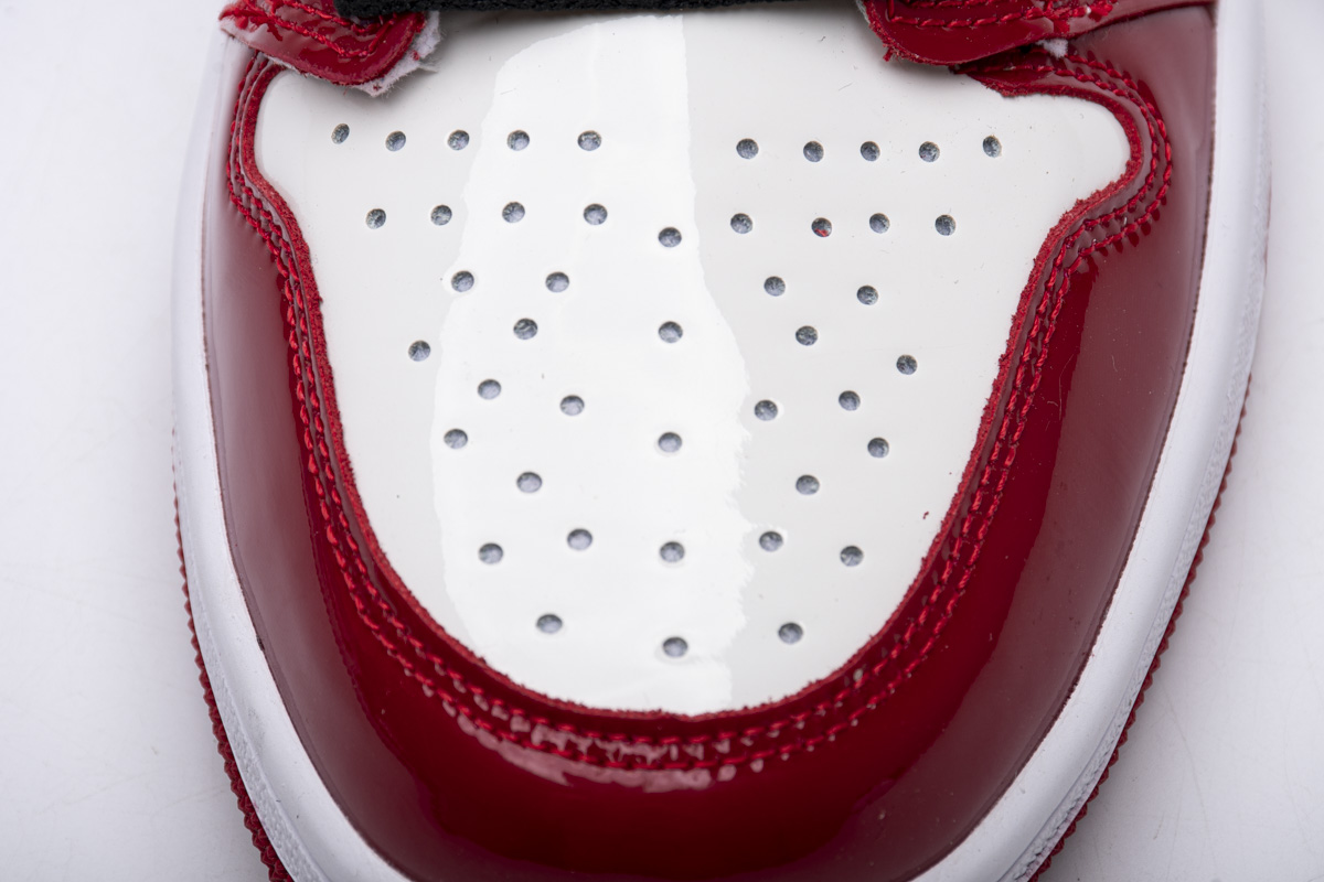 Jordan 1 Retro High Fearless UNC Chicago Replica,  CK5666-100, Replica Shoes