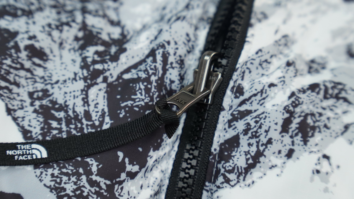 TheNorthFace Splicing White And Snow Mountain