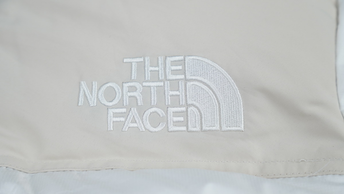 TheNorthFace Splicing White And Double Pinyin White
