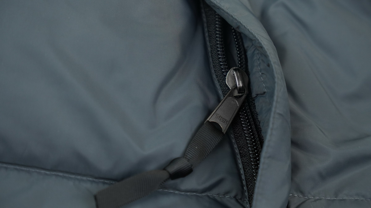 TheNorthFace Splicing White And Glossy Gray