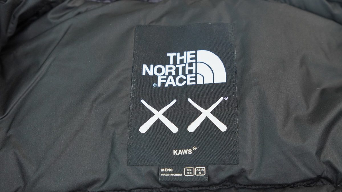 TheNorthFace Splicing White And  XX black