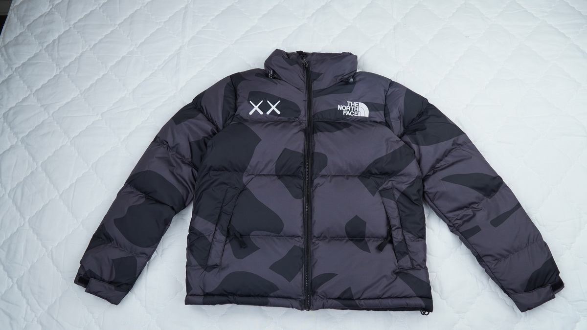 TheNorthFace Splicing White And  XX black