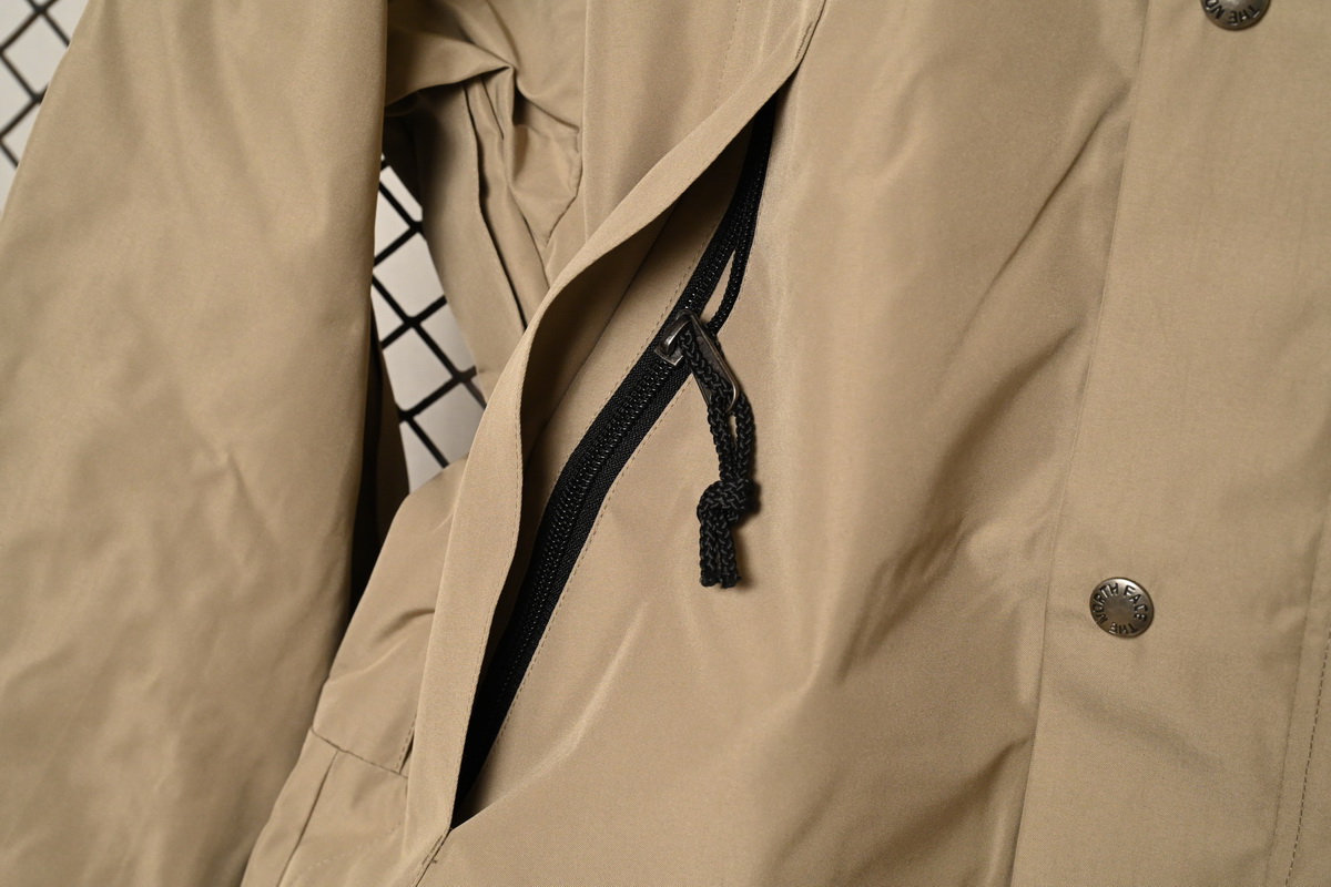 TheNorthFace Black and Khaki Interchange Jacket