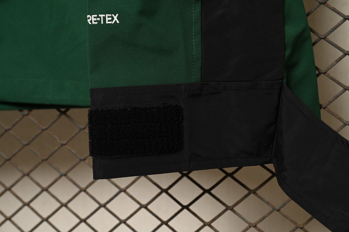 TheNorthFace Black and Blackish Green Interchange Jacket