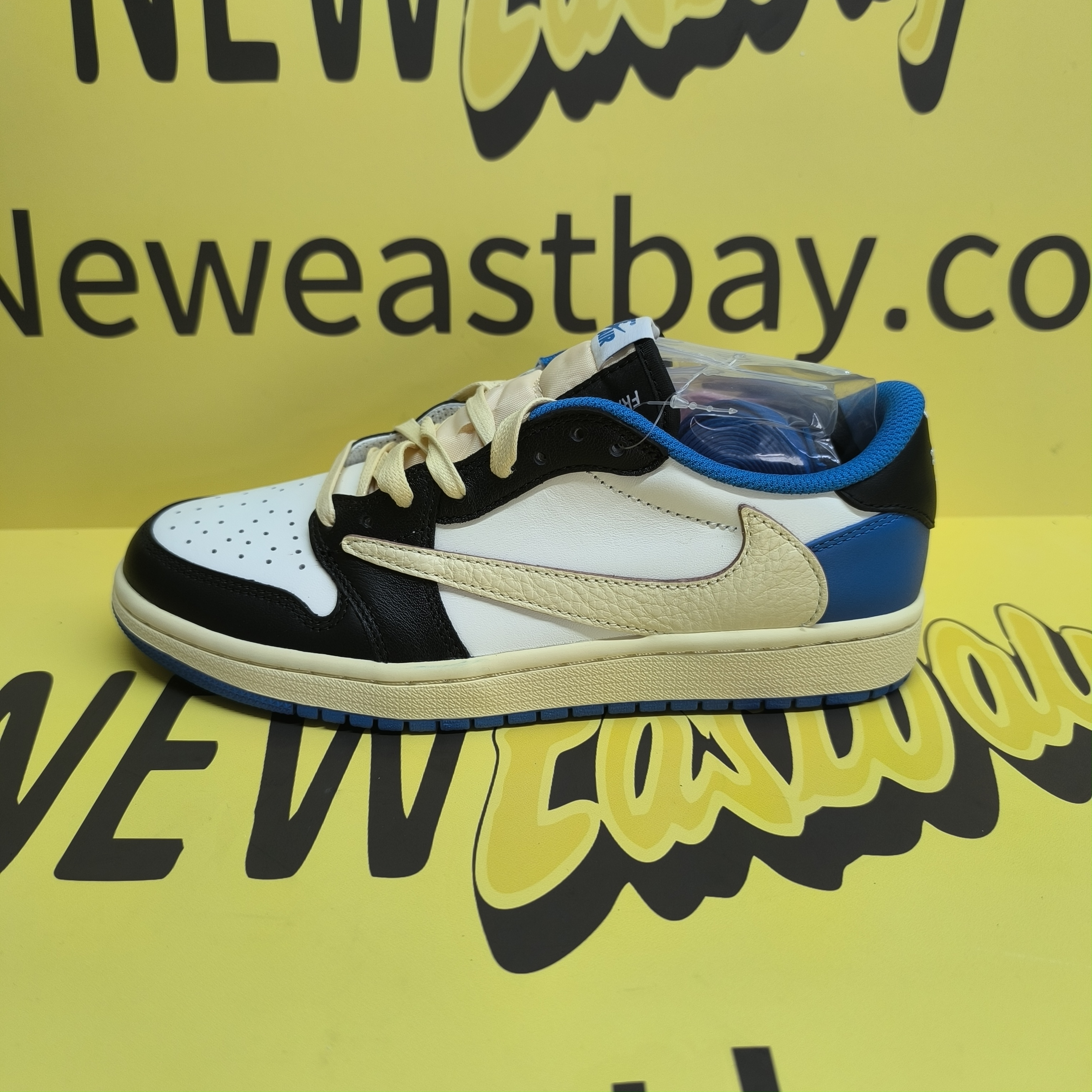 GET Jordan 1 Retro Low OG SP Fragment x Travis Scott Replica, DM7866-140