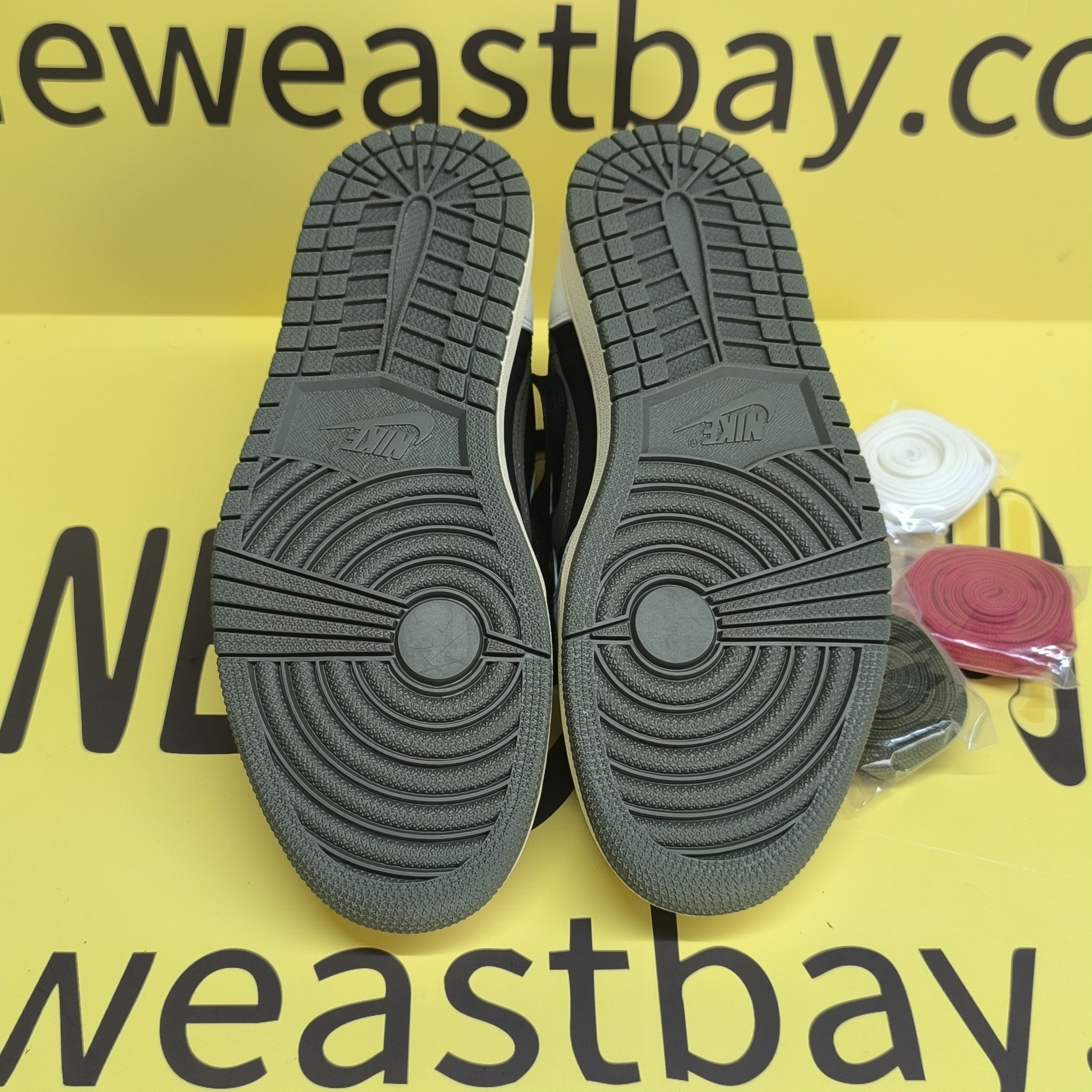 GET Jordan 1 Retro Low OG SP Travis Scott Olive Replica, DZ4137-106