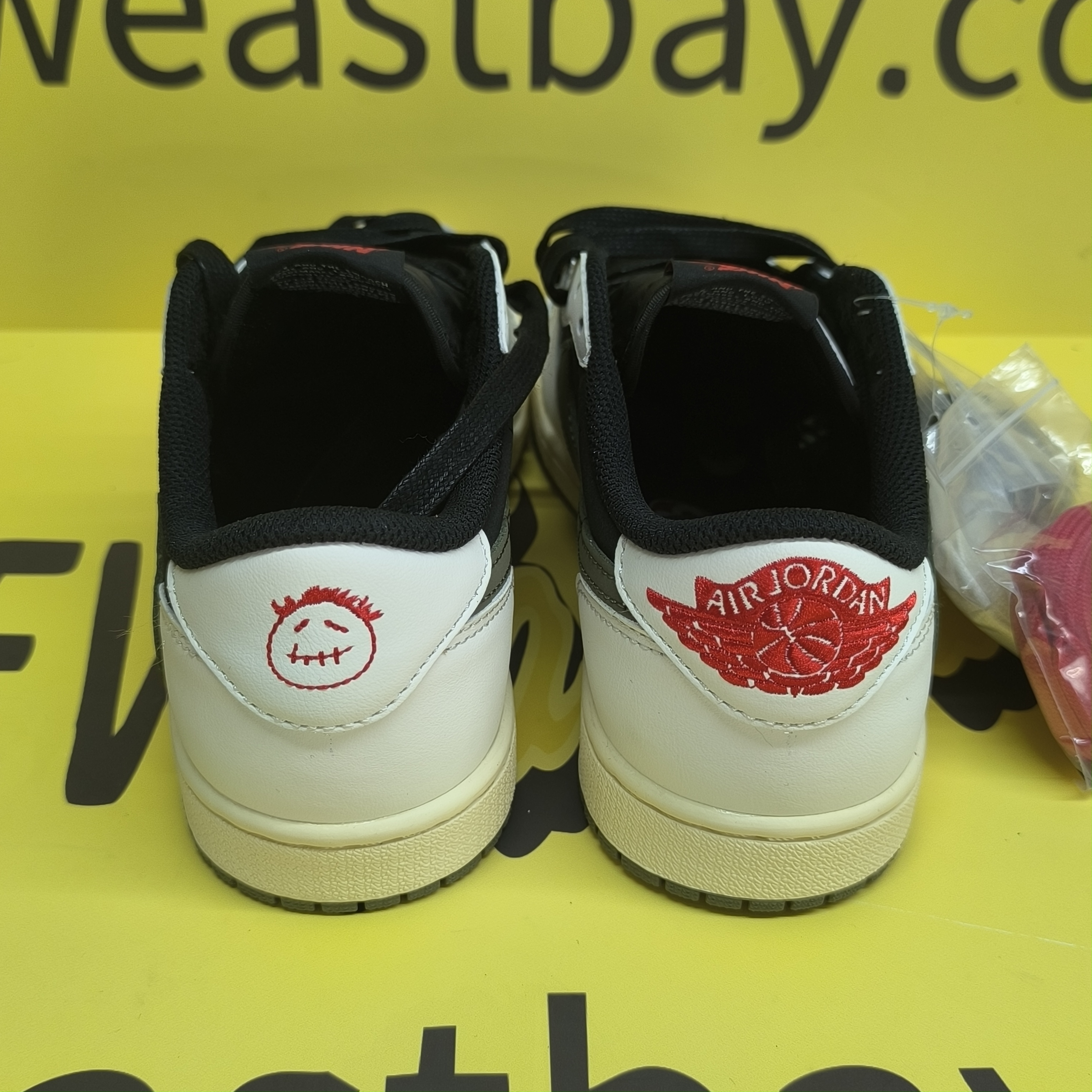 GET Jordan 1 Retro Low OG SP Travis Scott Olive Replica, DZ4137-106