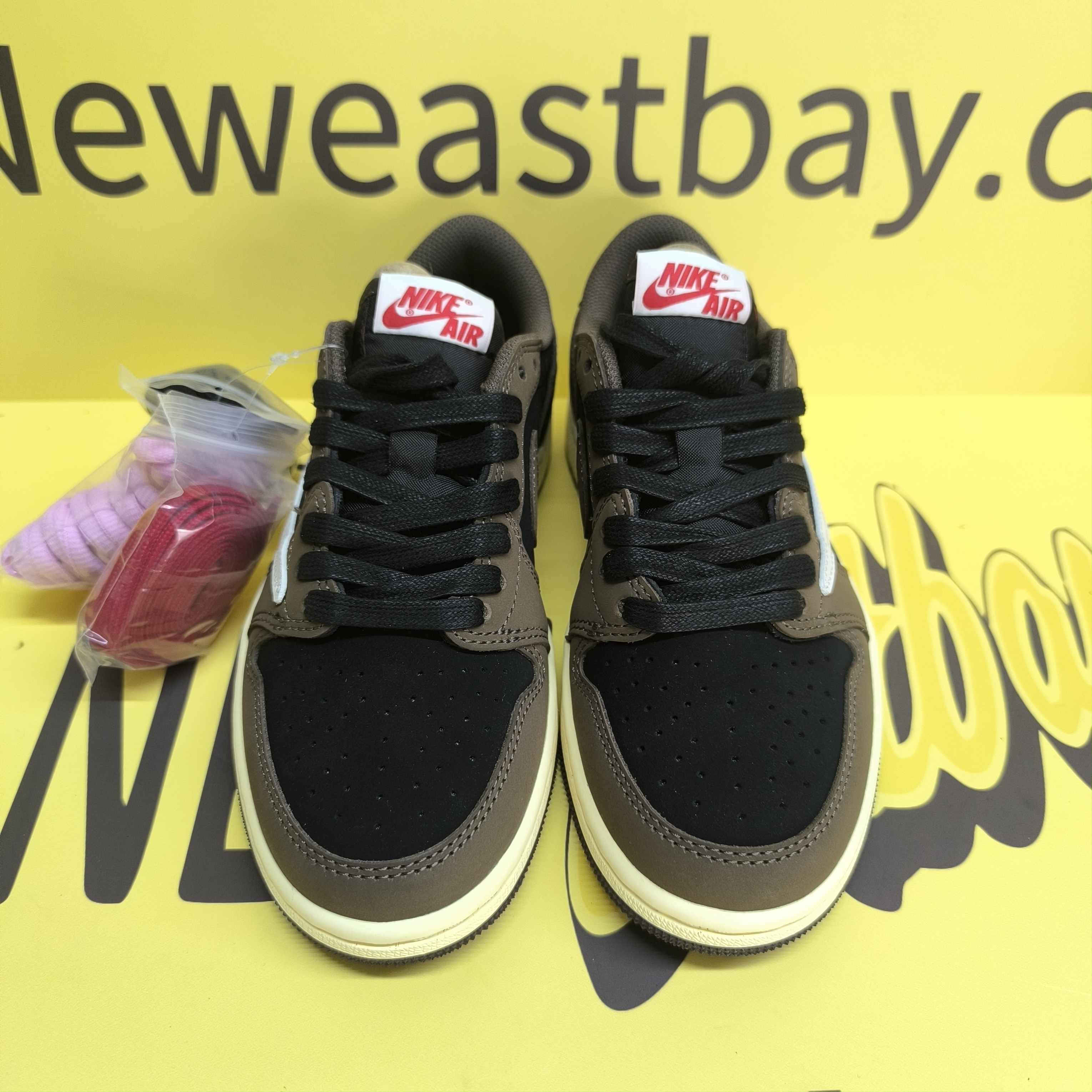 GET Travis Scott x Air Jordan 1 Low Black Grey Low Help Replica,  DM7866-001