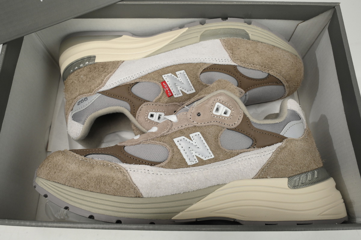  New Balance 992 Levi's Grey M992LV