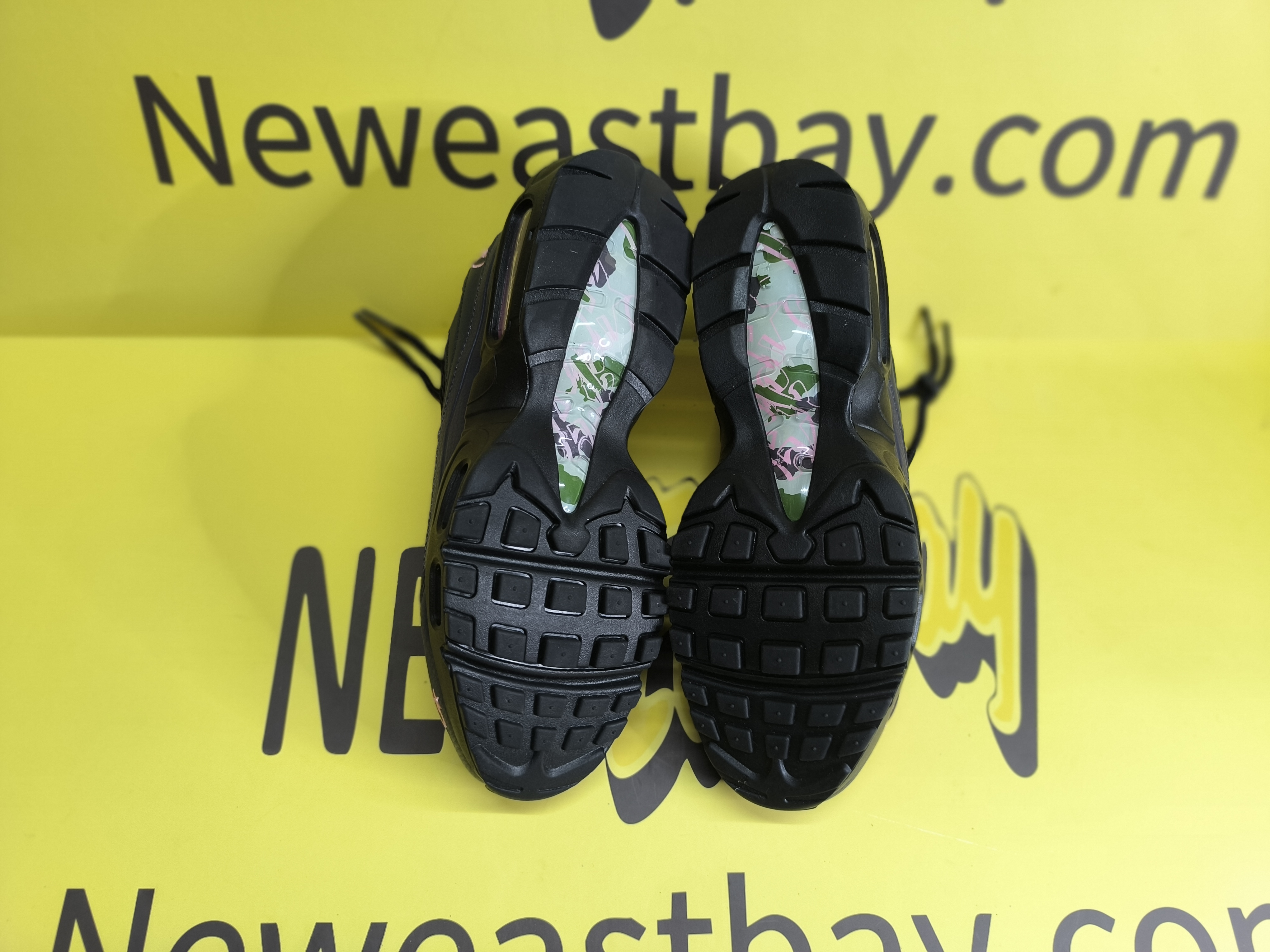 【Flash Sale】Corteiz Corteiz x  Air Max 95 Pink Beam FB2709-001 