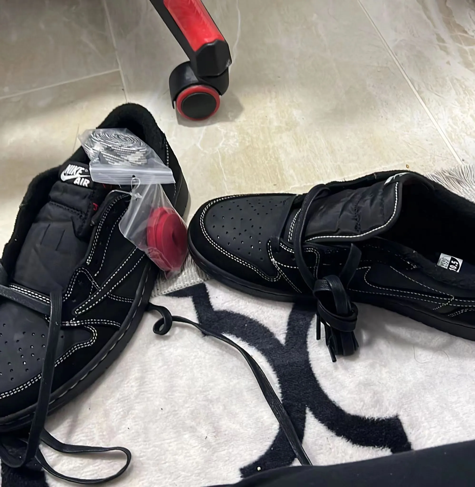 Jordan 1 Retro Low OG SP Travis Scott Black Phantom Replica, DM7866-001 review Elijah Silver