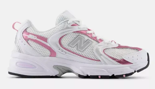 The New Balance 530 Looks Pretty in “White/Pink”